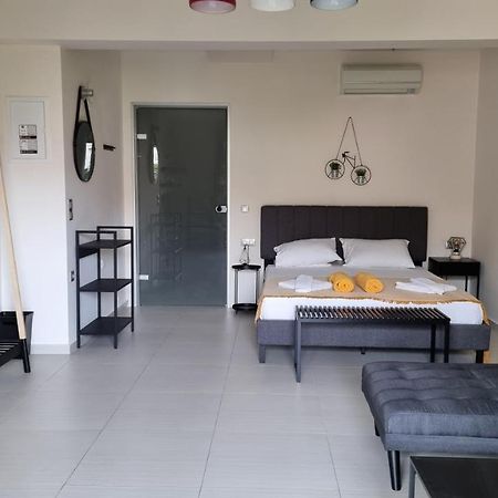 Sandy Point Villas Chania Agia Marina  ภายนอก รูปภาพ