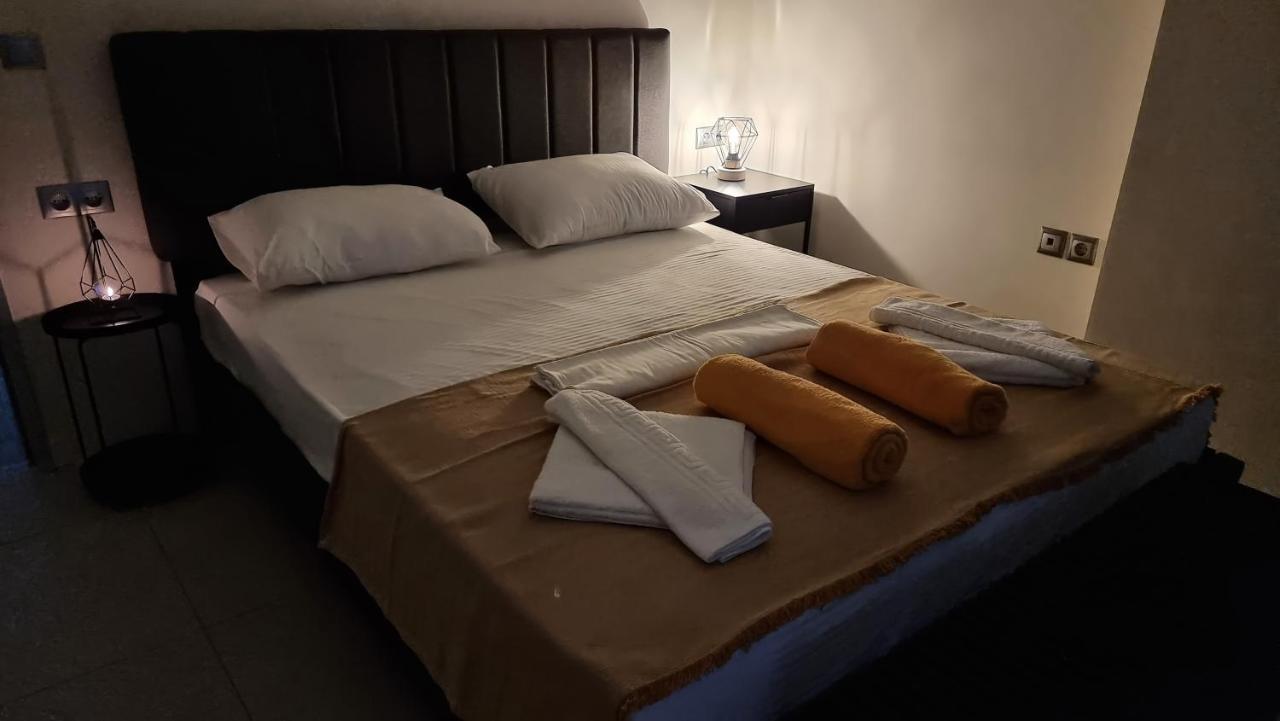 Sandy Point Villas Chania Agia Marina  ภายนอก รูปภาพ