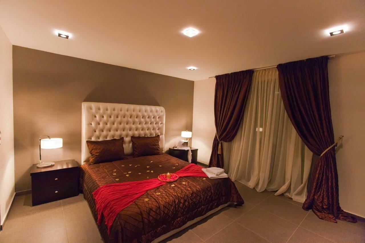Sandy Point Villas Chania Agia Marina  ภายนอก รูปภาพ